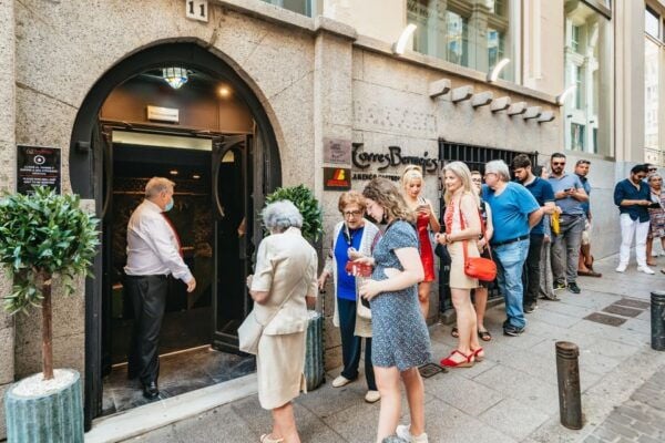 Madrid: Live Flamenco Show With Food and Drinks Options - The Sum Up