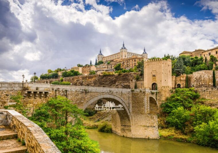 Madrid: Luxury Tour Toledo & Segovia - Recommendations and Tips
