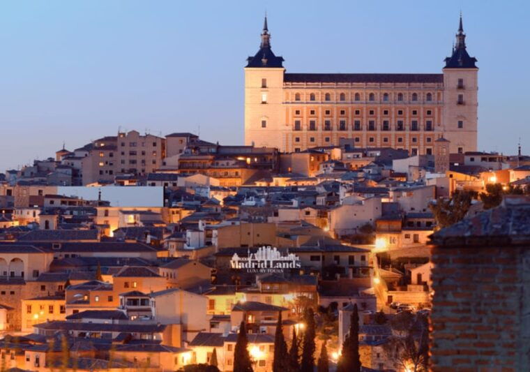 Madrid: Luxury Tour Toledo & Segovia - Booking Availability