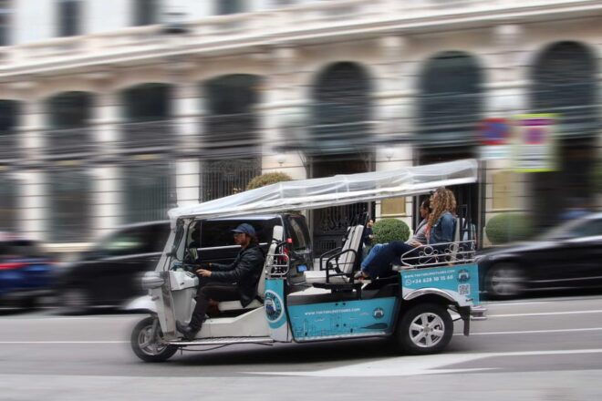 Madrid: Make Your Own 60 Minutes Tuk Tuk Tour - Meeting Point Location