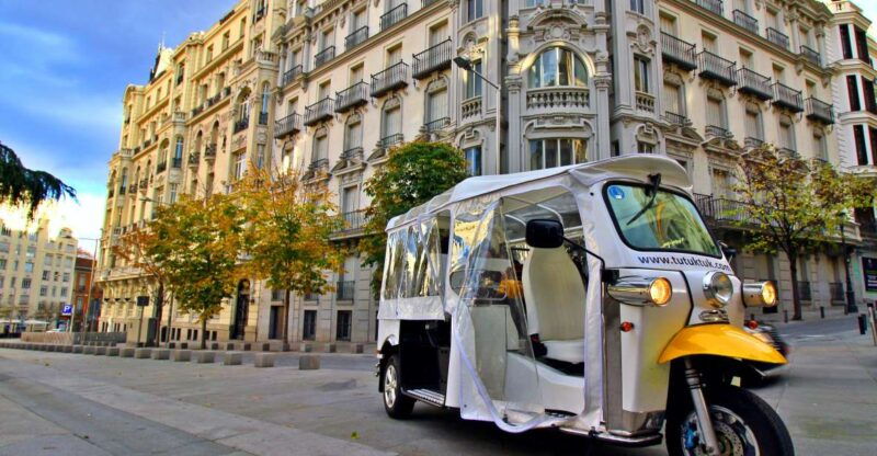 Madrid: Modern Tour With Private Guide in Yellow Tuk Tuk - Itinerary Highlights