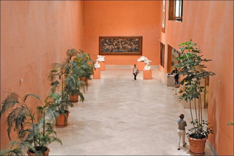 Madrid Museums Private Walking 4-Hour Guided Tour - Tour Experience