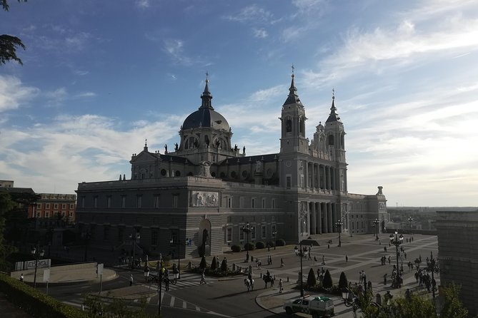 Madrid Old Town Walking Tour With Small Group - The Sum Up
