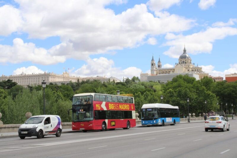 Madrid: Open-Top Big Bus Sightseeing Tour With Live Guide - Highlights of the Madrid Sightseeing Tour