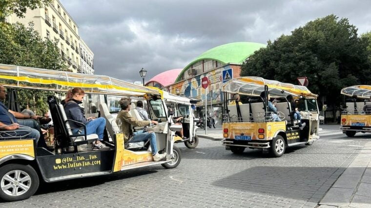 Madrid: Panoramic Tour With Private Guide in Yellow Tuk Tuk - Sustainable Tourism and Electric Tuk Tuk