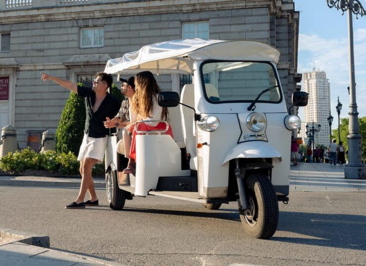 Madrid: Panoramic Views in Tuk Tuk - Pricing and Booking