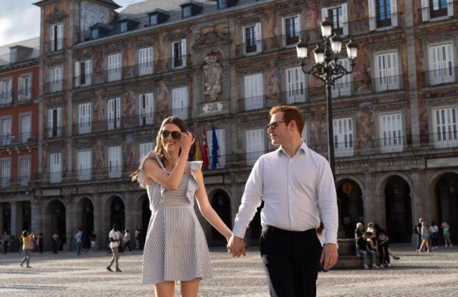 Madrid: Plaza Mayor Professional Photoshoot - Inclusions