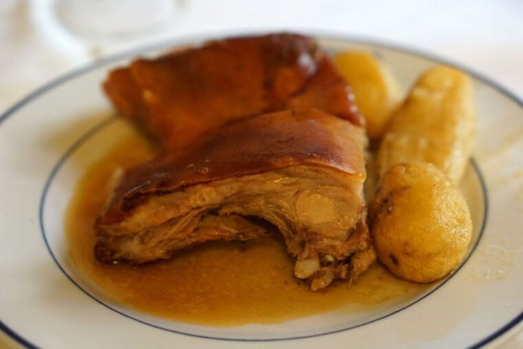 Madrid: Prado Museum & Lunch at World's Oldest Restaurant - Exploring the Literary Quarter