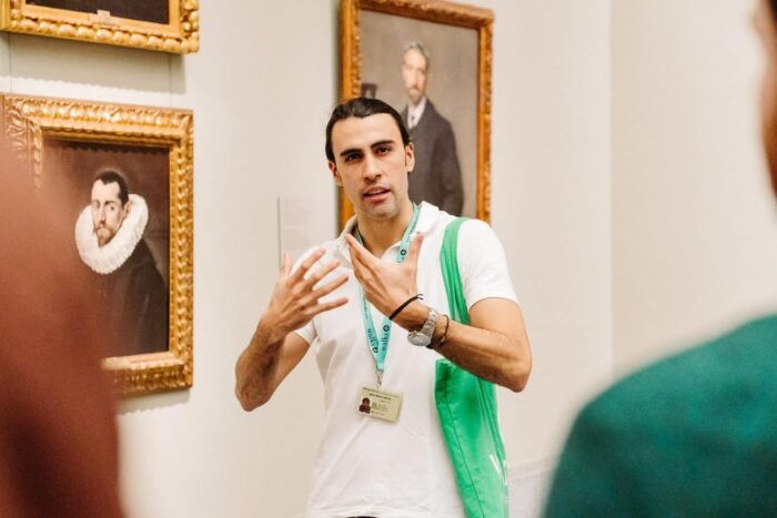 Madrid: Prado Museum & Lunch at World's Oldest Restaurant - Accessibility and Restrictions