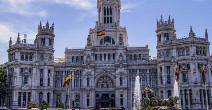 Madrid: Private Customized Walking Tour With a Local Host - Activity Details