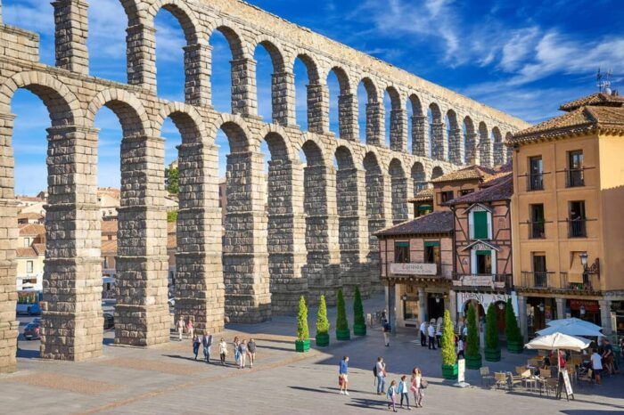 Madrid: Private Day Trip to Avila & Segovia - Tour Logistics and Considerations