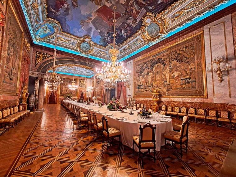 Madrid Private Tour: Royal Palace & Cathedral & Old City - Live Tour Guide