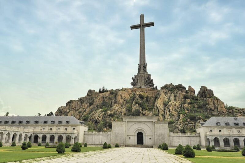 Madrid: Private Valley of the Fallen & Monastery Day Trip - Key Points