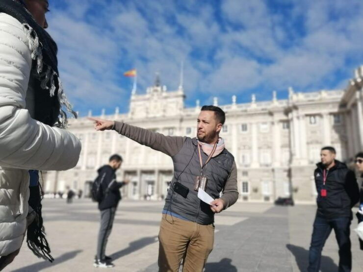Madrid: Private Walking Tour 2,5 Hours or 5 Hours - Free Cancellation Policy