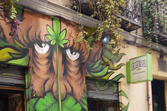 Madrid Private Walking Tour Through Glamorous Capital of Spain - Explore Madrids Historic Landmarks