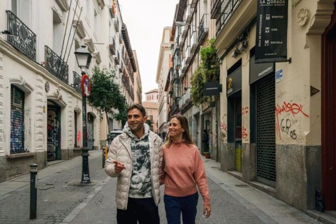 Madrid: Proposal Photoshoot for Couples - Accessibility Information