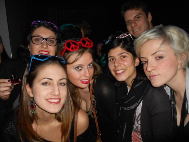 Madrid: Pub Crawl Madrid Running Since 2005 Bar Exploration - Meet at the Iconic Bear Statue in Puerta Del Sol