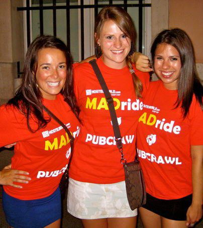 Madrid: Pub Crawl Madrid Running Since 2005 Bar Exploration - End the Night With Free Entry to a Top Nightclub