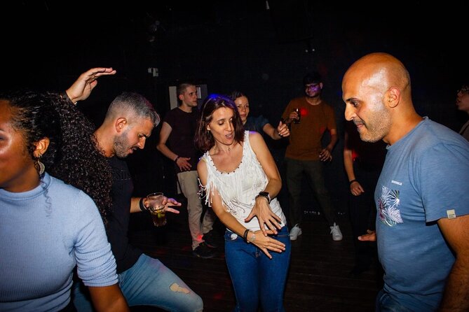 Madrid Pub Crawl With VIP Club Entrance - What to Expect at El Tigre Sidra Bar
