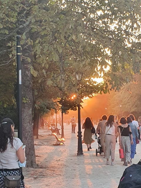 Madrid: Retiro Park Guided Tour With a Photographer - Park Features