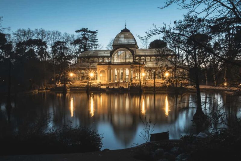 Madrid: Retiro Park Guided Walking Tour with Gourmet Tapas - Why This Tour Stands Out