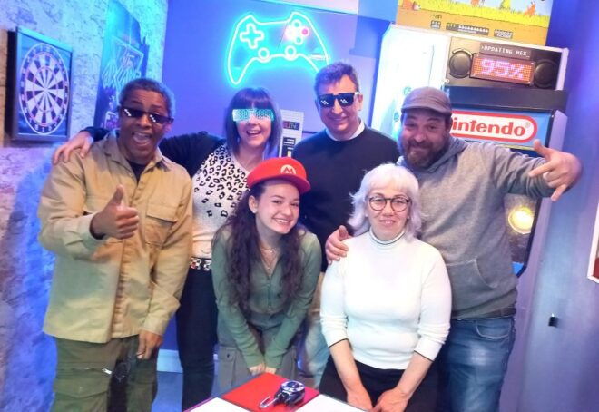 Madrid: Retro Escape Room HEX Game - Game Description