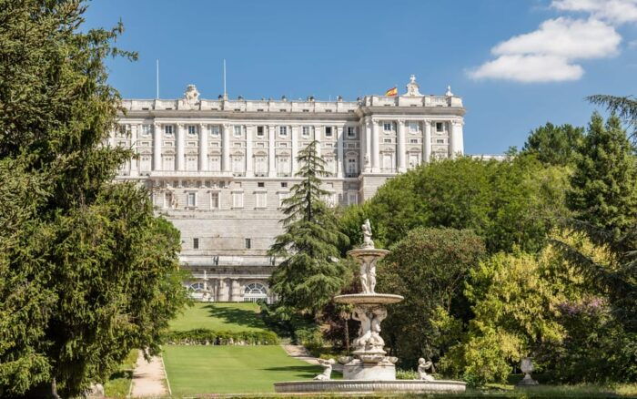 Madrid: Royal Palace and Royal Gardens. Guided Visit and Priority Access. - Frequently Asked Questions