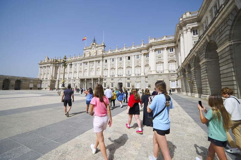 Madrid: Royal Palace Expert Guided Tour with Skip-the-Line - What to Expect from the Madrid Royal Palace Guided Tour