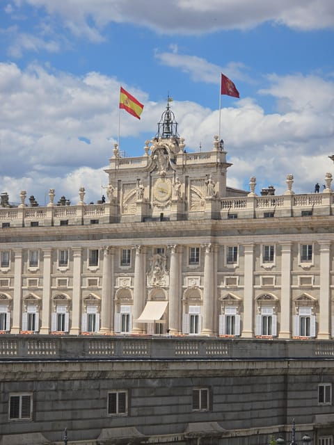 Madrid: Royal Palace Guided Tour W/ Skip-The-Line Entry - Good To Know