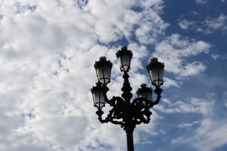 Madrid: Royal Palace Guided Tour With Ticket & Skip the Line - Tour Duration and Flexibility