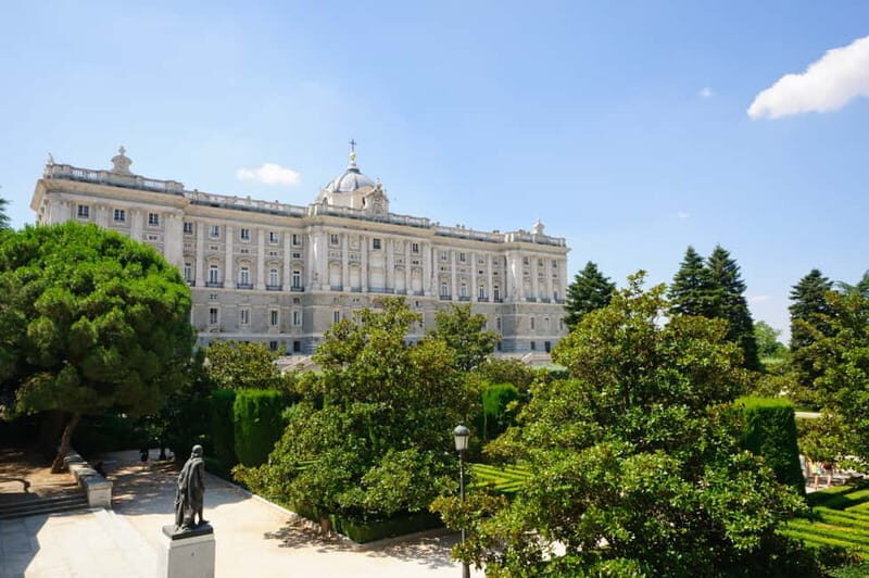 Madrid: Royal Palace Private Tour with Tickets - Good To Know