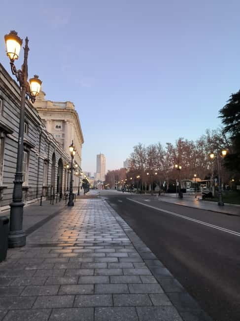 Madrid: Royal Palace Private Tour with Tickets - FAQs