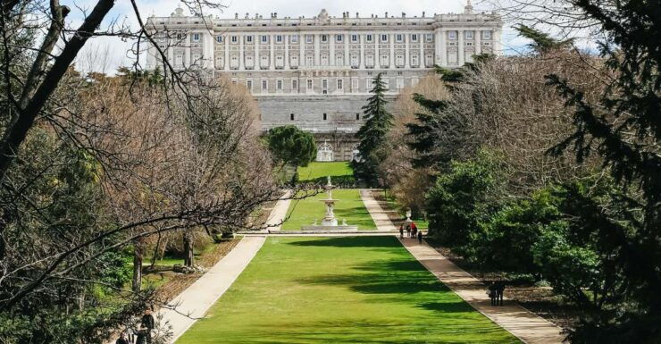 Madrid: Royal Palace Selected Guided Tour With Entry Ticket - Tour Details and Options