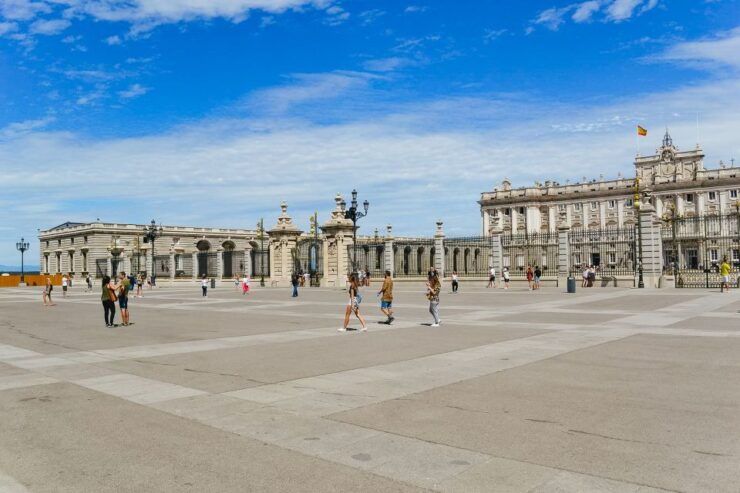 Madrid: Royal Palace Selected Guided Tour With Entry Ticket - Highlights of the Tour
