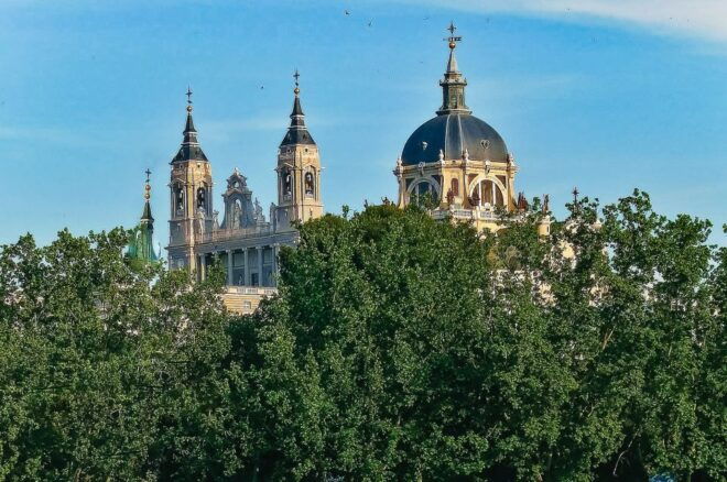 Madrid: Royal Palace Selected Guided Tour With Entry Ticket - Booking Information