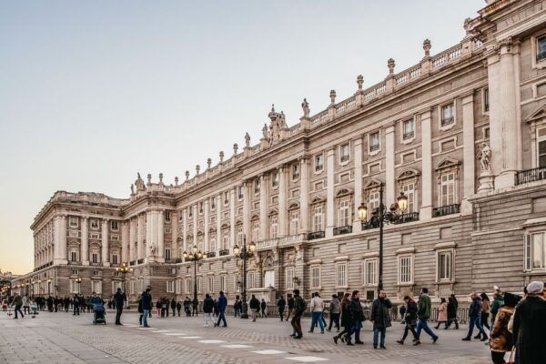 Madrid: Royal Palace Selected Guided Tour With Entry Ticket - Background