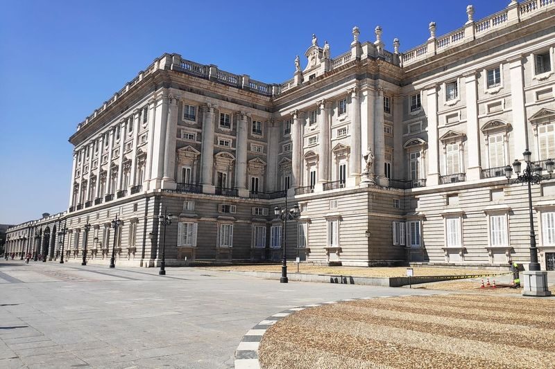 Madrid: Royal Palace Skip-the-Line Tour & Old Town Walking Tour - A good route for your first Madrid walk