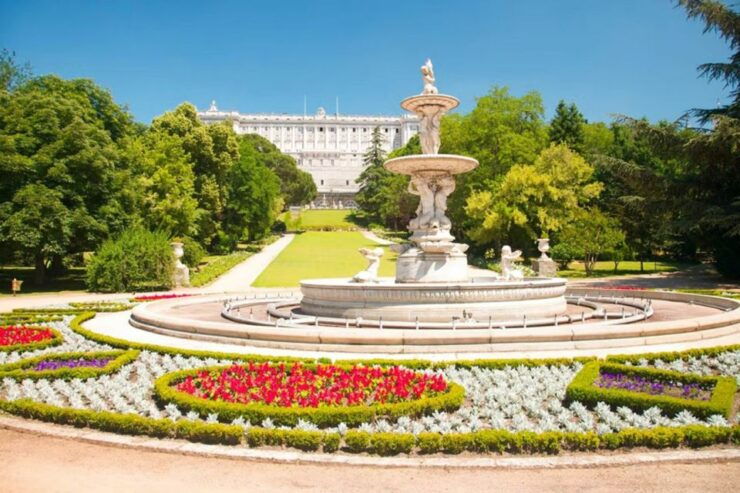 Madrid: Royal Palace VIP Tour With Skip-The-Line Ticket - Experience and Itinerary