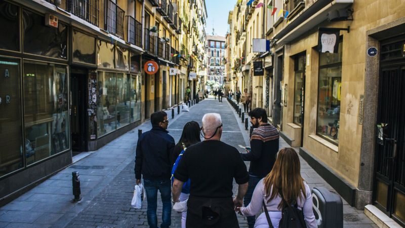 Madrids Authentic Culture & Food Tour - A morning walk that puts food first