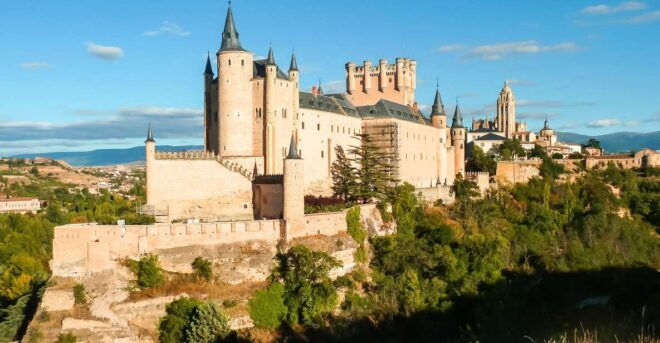 Madrid: Segovia and Toledo Tour, Alcazar, and Cathedral - Customer Reviews and Recommendations
