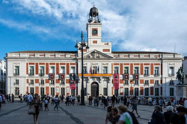 Madrid: Self-Guided Tour in 5 Languages - Audio Guide Features and Benefits