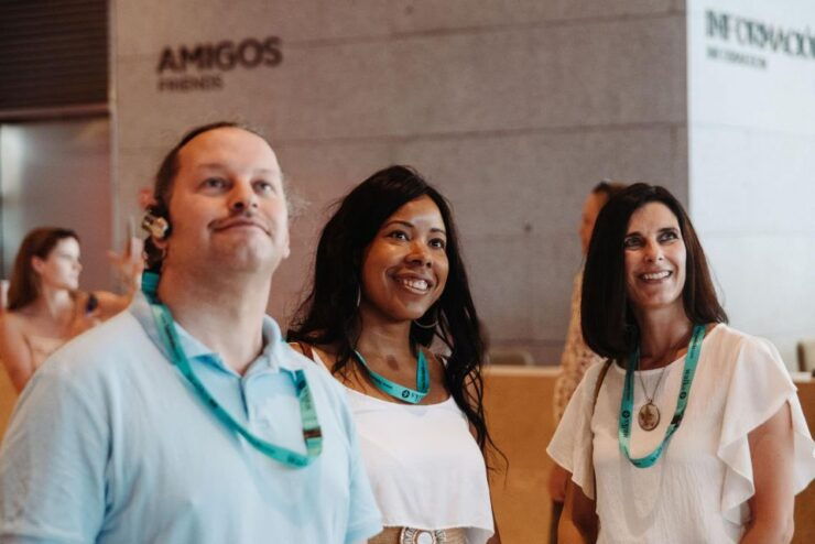 Madrid: Skip the Line Royal Palace & Prado Museum Tour - Meeting Points