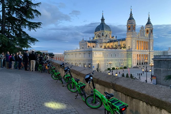 Madrid Sunset and Night Lights Ebike Tour - Meeting and Pickup Details