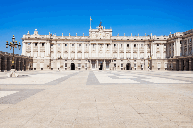 Madrid: The Royal Palace Skip-the-line Guided Tour - Tour Features