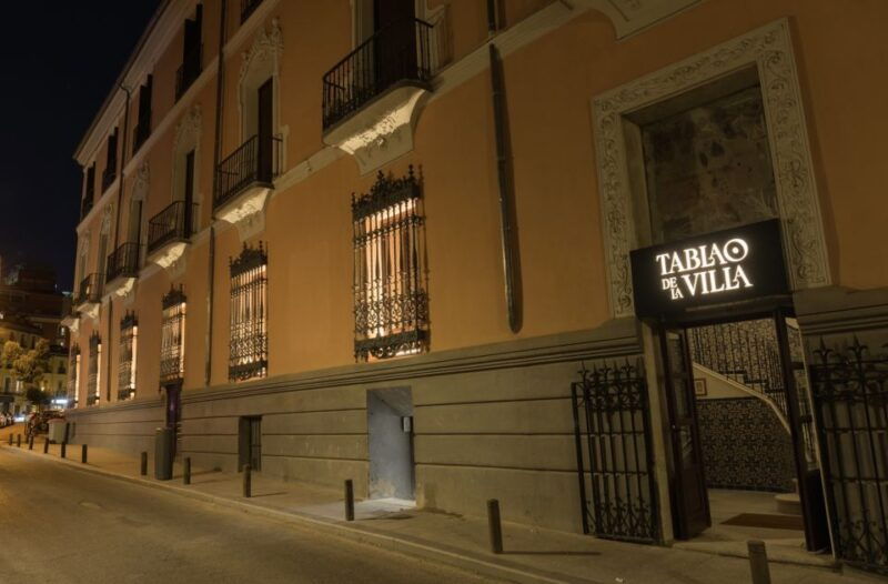 Madrid: The Villa Flamenco Show Tablao - Location and Ambiance of the Venue