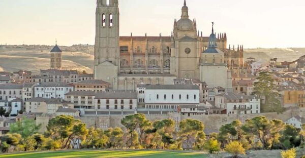 Madrid to Segovia and Toledo: Alcazar Access - Cultural Coexistence in Toledo