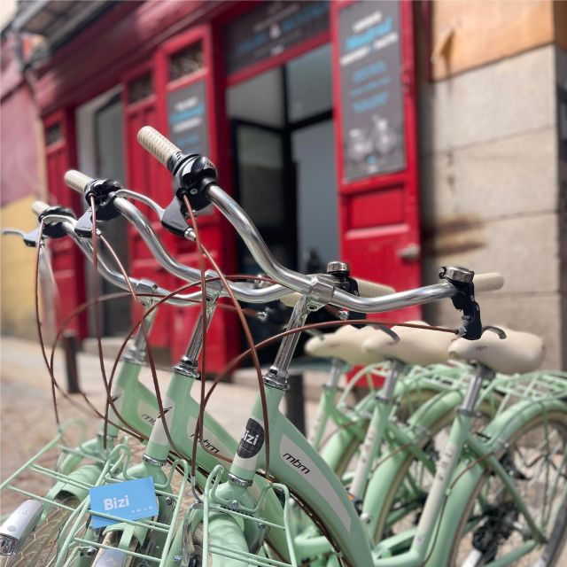 Madrid: Vintage Bike Rental With Tourist Map - Important Reminders