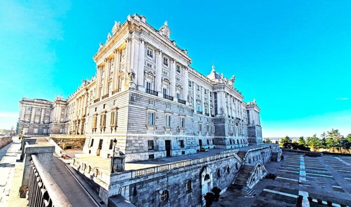 Madrid: VIP Prado Museum & City Highlights With Hotel Pickup - Common Questions