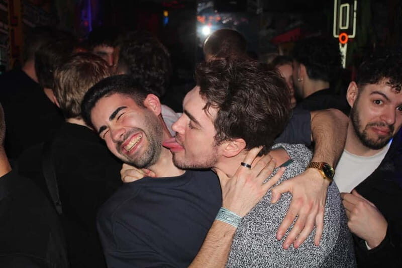 Madrid VIP Pub Crawl Open Bar Beer Say Goodbye to Ordinary! - Final Words