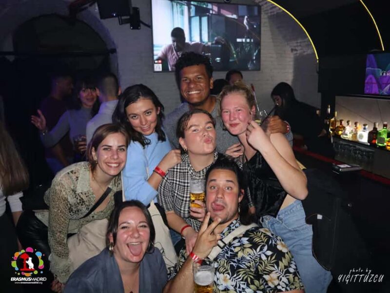 Madrid VIP Pub Crawl Open Bar Beer Say Goodbye to Ordinary! - FAQs